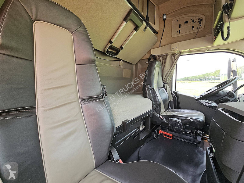Tahač Volvo XL 6X2 I-PARK-COOL
