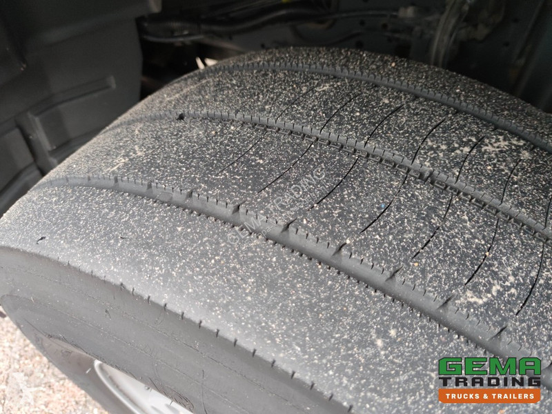 Traktor Iveco 420 Hi-Way 6x2 Euro6 Top! (T1288)