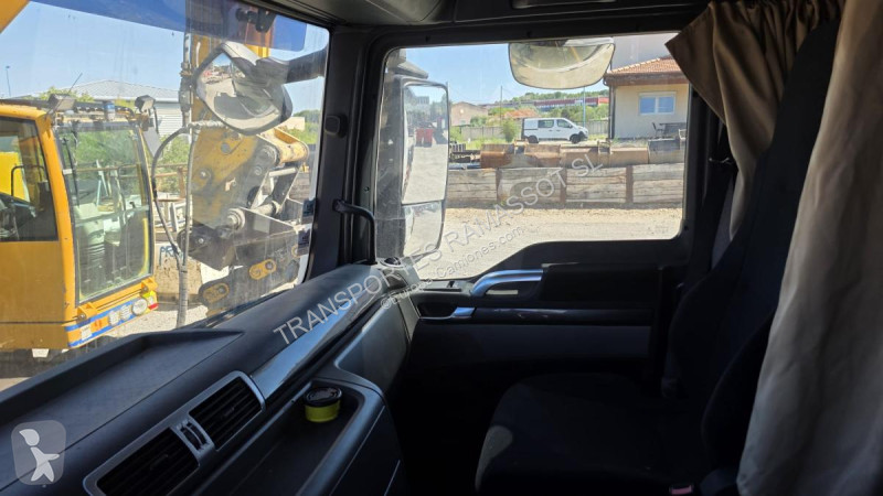 Tractor MAN 33.560