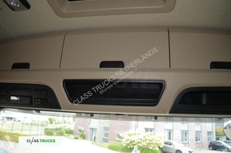 Trekker Mercedes 5 1845 BigSpace