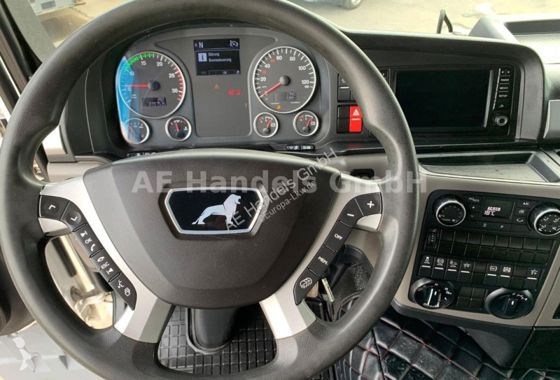 Tracteur MAN TGS 18