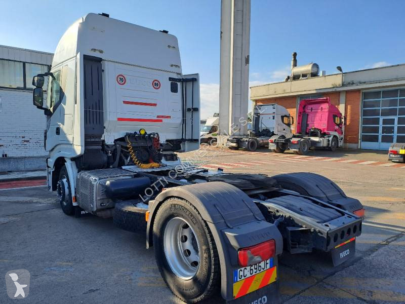 Traktor Iveco