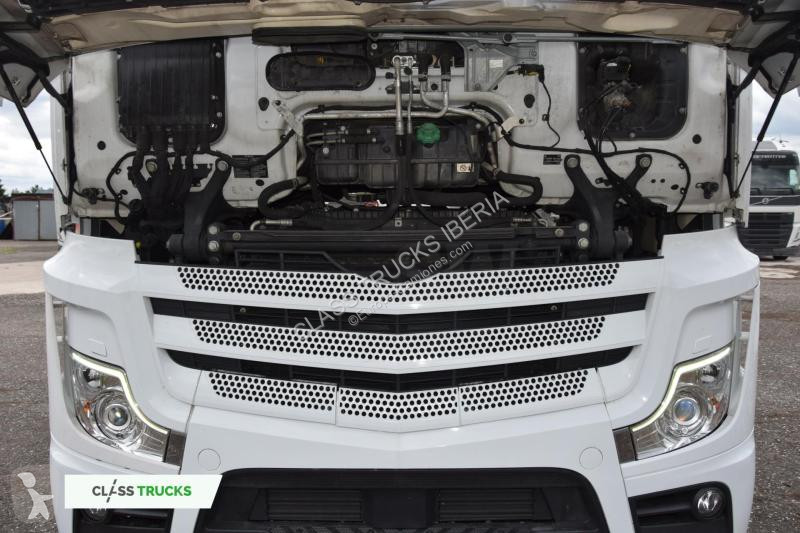 Traktor Mercedes 5 1845 BigSpace Max tanks