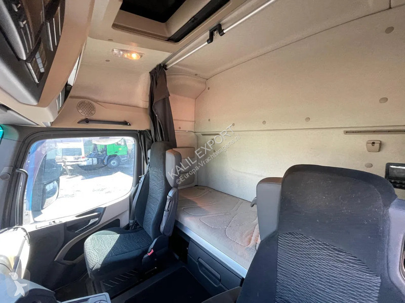 Tractor Mercedes 2651 Tractor 6x4 Retarder Big...
