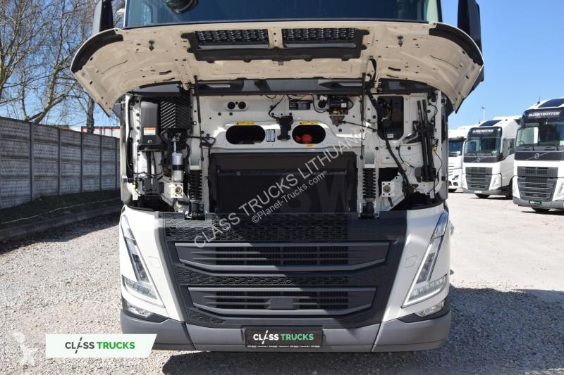 Traktor Volvo 500 Globetrotter XL Varios