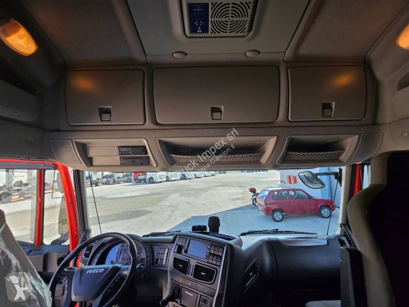 Traktor Iveco