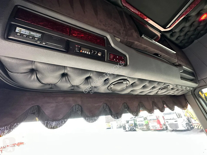 Traktor Scania S660 V8 6X2 ONGINE SPECIA...