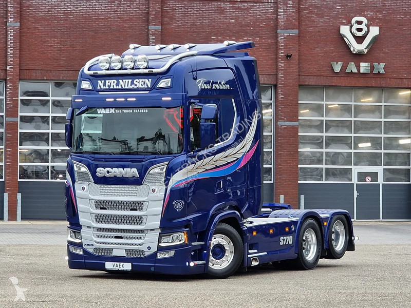 Tractor Scania 770S V8 NS Highline 6x2 - Show...