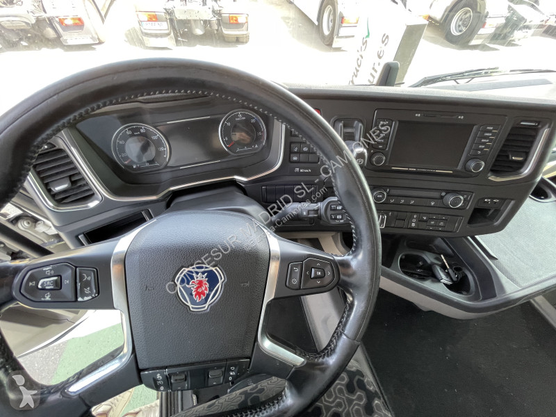 Traktor Scania -Series 450