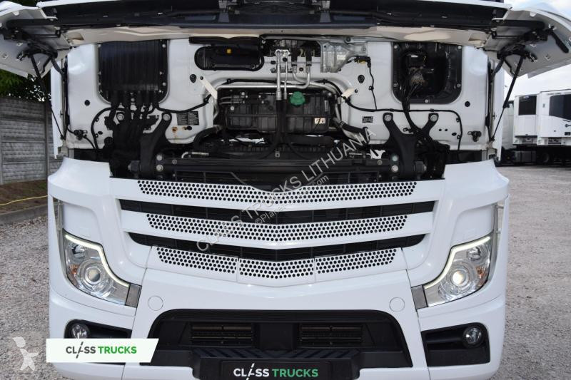 Tahač Mercedes 5 1845 BigSpace, Max tanks