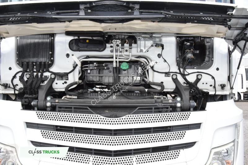 Traktor Mercedes 5 1845 BigSpace