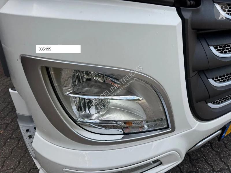 Traktor DAF XF 480 SSC Super Space 2x tank LED...