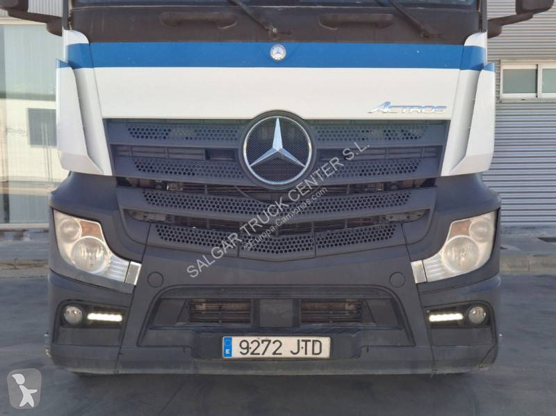 Traktor Mercedes