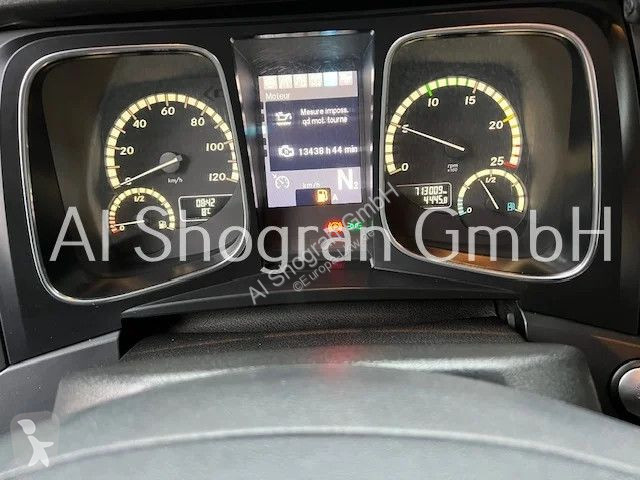 جرار Mercedes 1845 StreamSpace...
