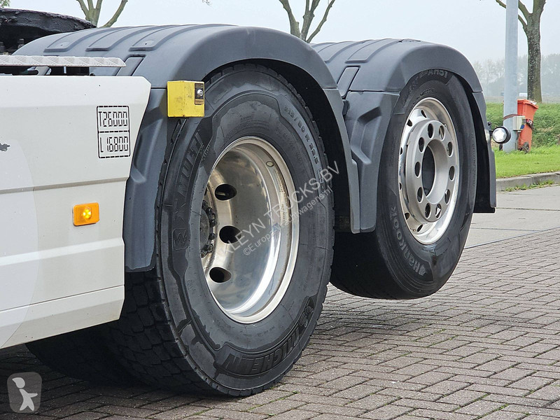 جرار Volvo 500 6X2 STEERED PTO+HYDR