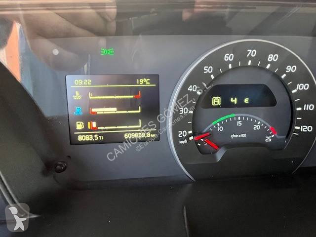 جرار Volvo 500