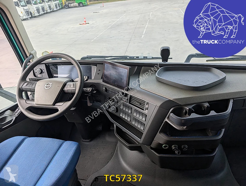 جرار Volvo 500