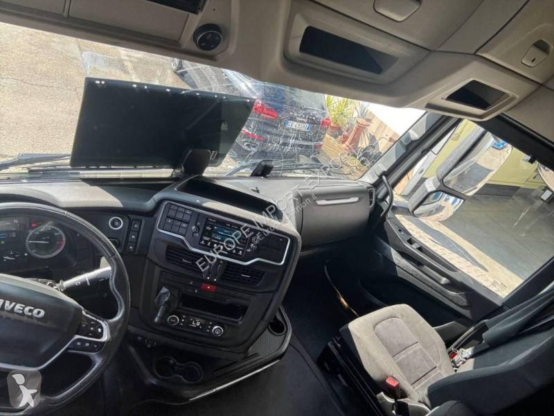 جرار Iveco