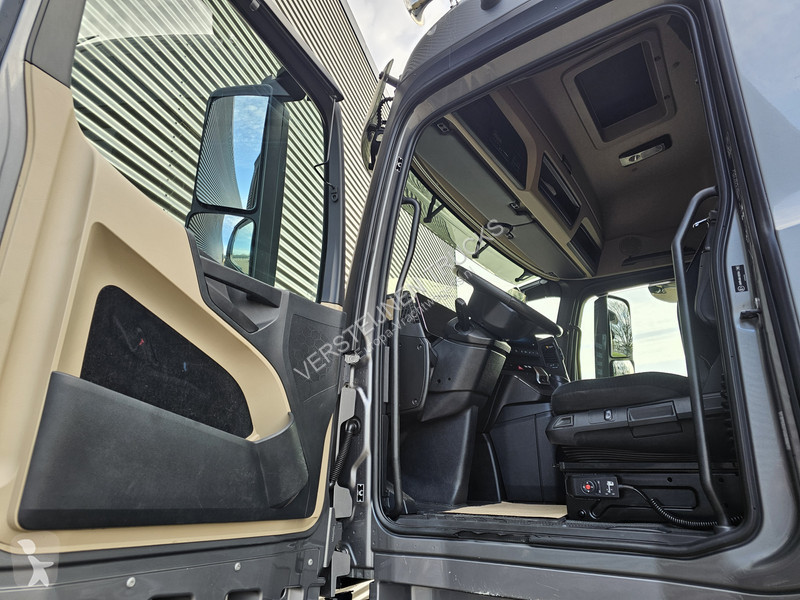جرار Mercedes 3363 SL / 6x4 / PALFINGER EPSILON...