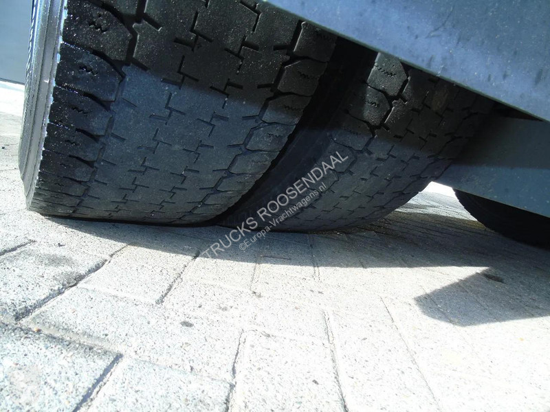 جرار Mercedes 1842 + euro 5 + spoiler