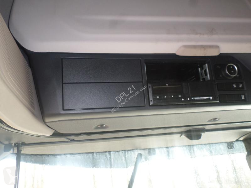 جرار DAF 530FT
