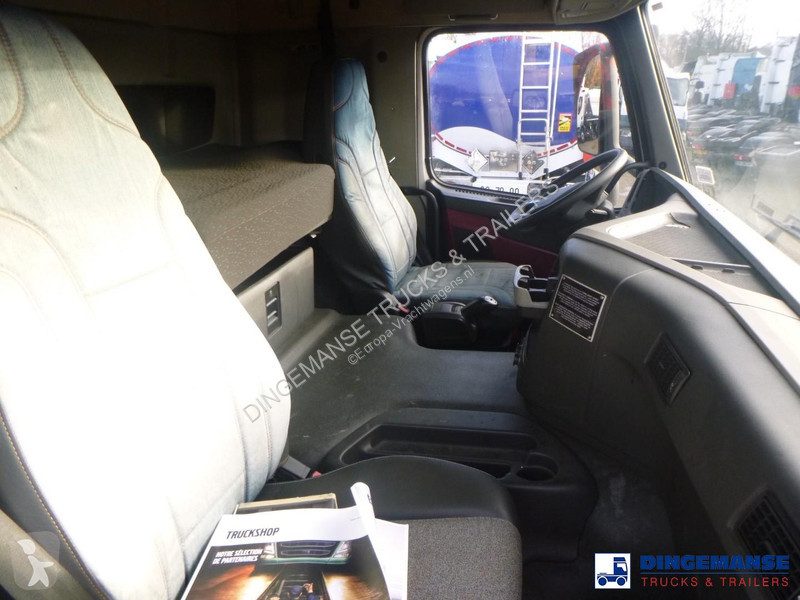 جرار Volvo 450 4x2 Euro 6 + ADR