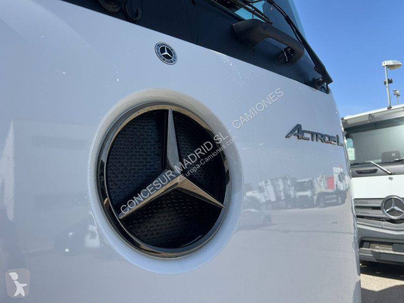 جرار Mercedes  1863 LS