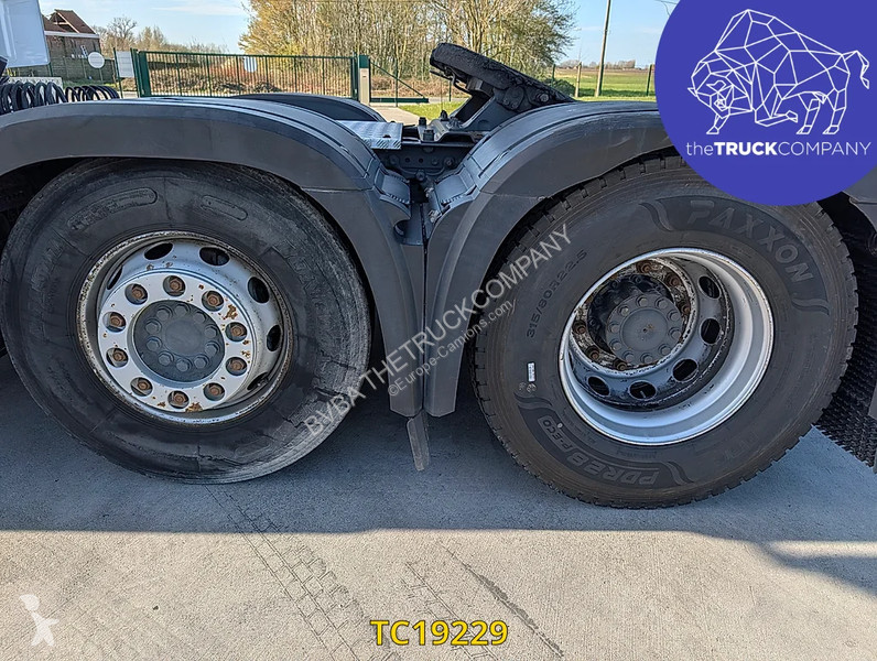 جرار Mercedes 2646