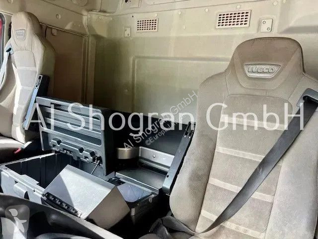 جرار Iveco 510...