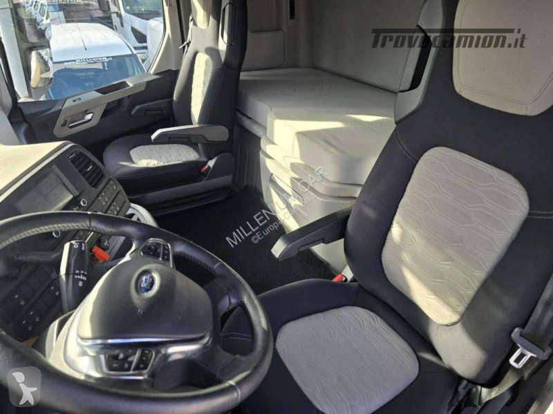 جرار Ford FORD FMAX 500 2023 RETARDER KM 190000