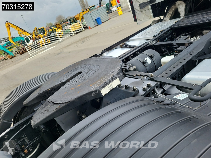 جرار Ford F-Max 500 4X2 Retarder 2xTanks...
