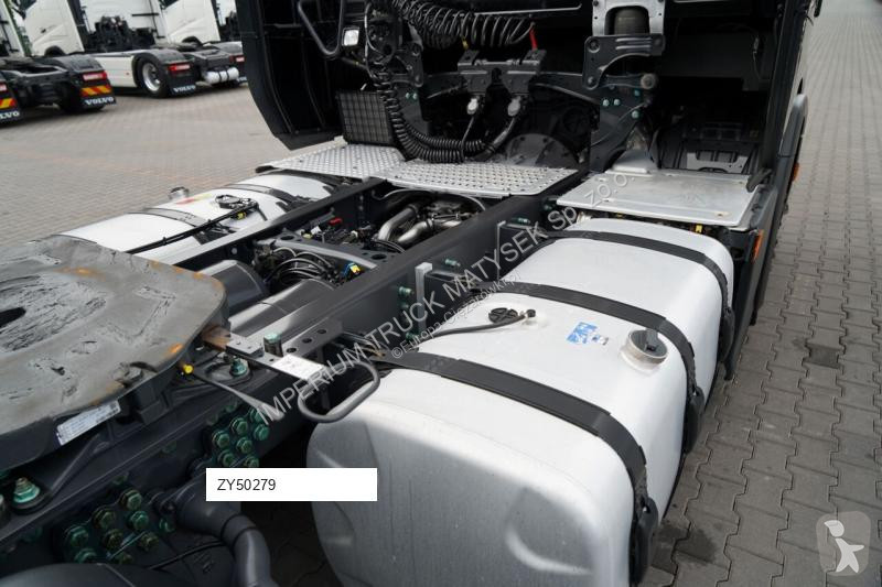 Влекач Scania S 500