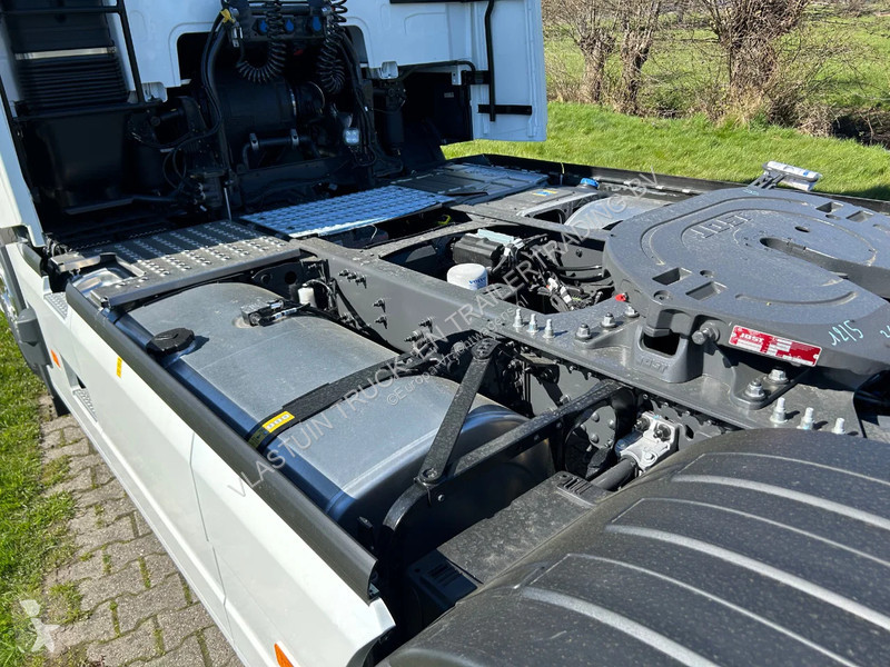 جرار Volvo 13500 | AERO | RETARDER | FULL AIR |...
