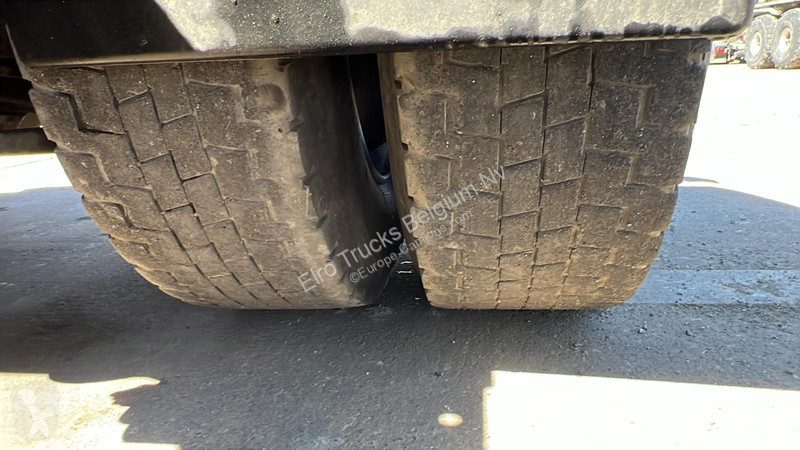 جرار Renault 400 (POMPE MANUELLE / MANUAL PUMP...