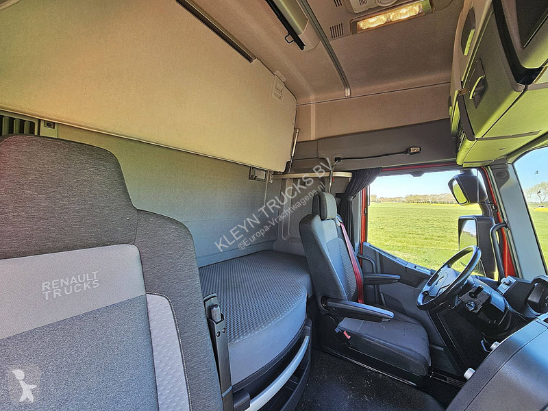 Trekker Renault T 520