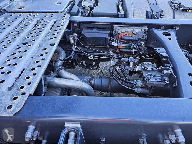 جرار Scania R460 RET. NIHT A/C SUPER