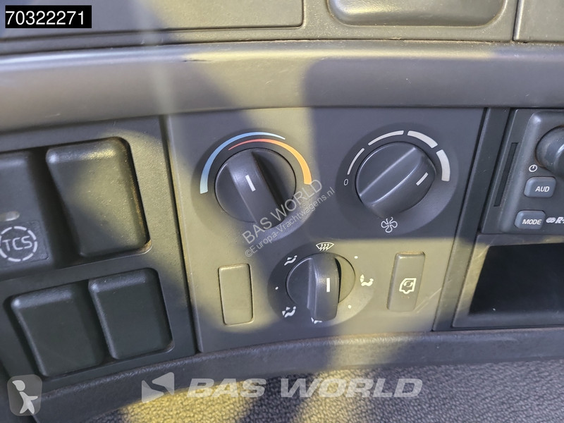 جرار Volvo 260  4X2 Low-Mileage! Manual...