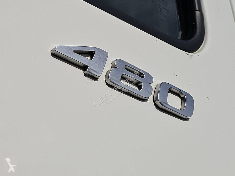 Nyergesvontató DAF 480