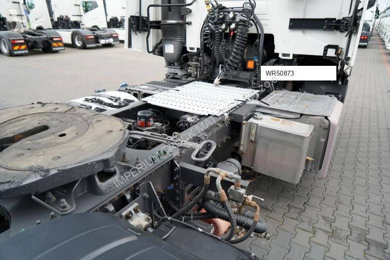 Влекач Renault T 430