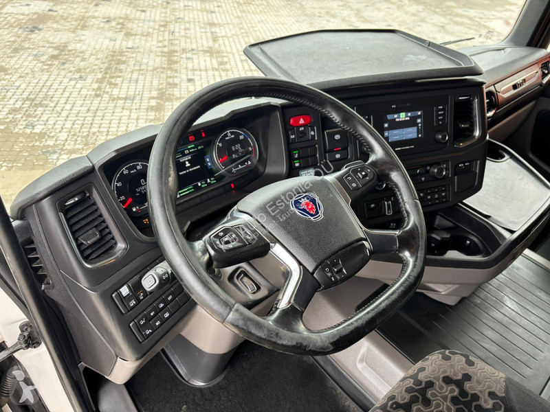 جرار Scania 410 6x2