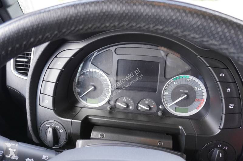 Влекач Iveco