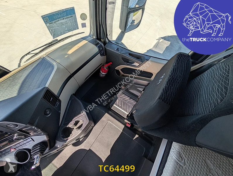 جرار Mercedes 1845