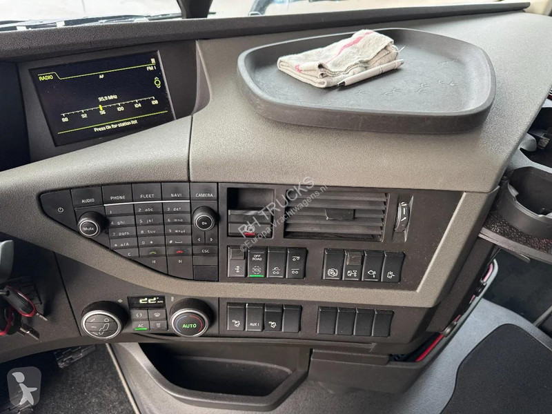 Trattore Stradale Volvo 460 6X2 EURO 6 HMF 1830...