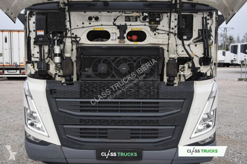 Traktor Volvo 500 Globetrotter XL I-ParkCool...