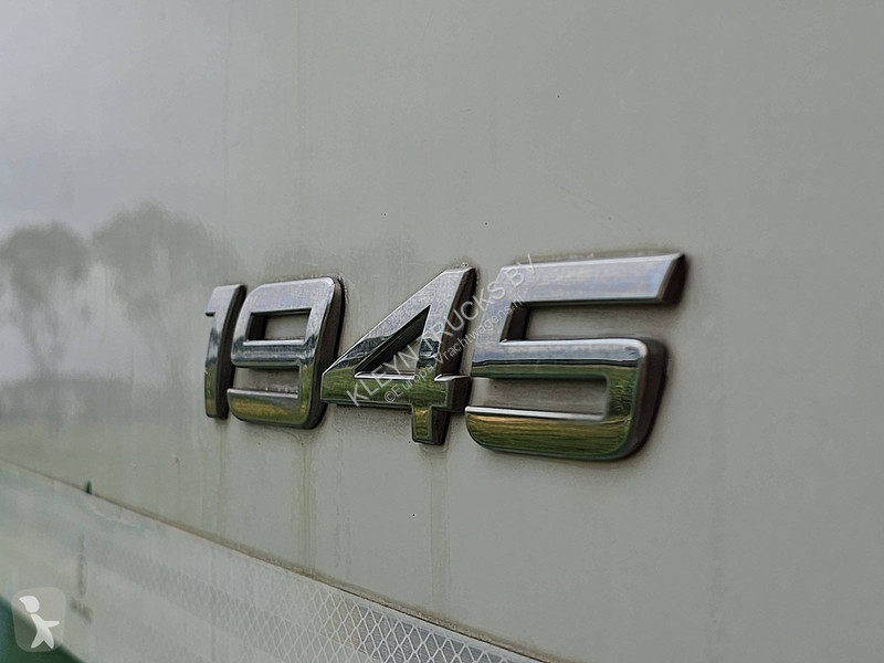 جرار Mercedes ACTROS 1945