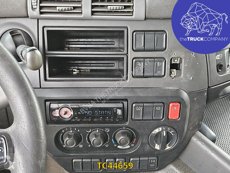 جرار DAF 460