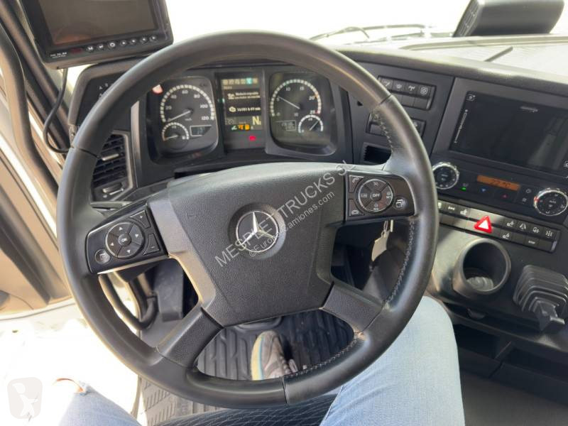 جرار Mercedes