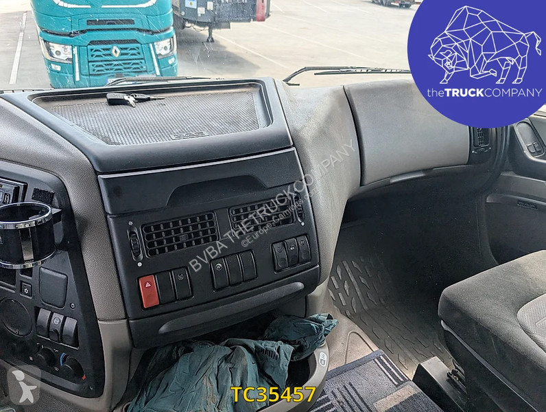 جرار DAF 460