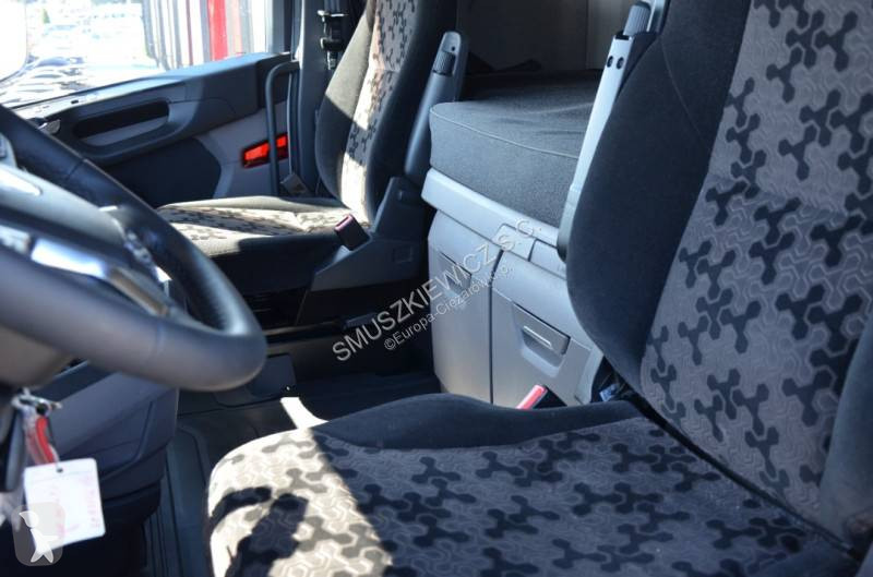 Влекач Scania