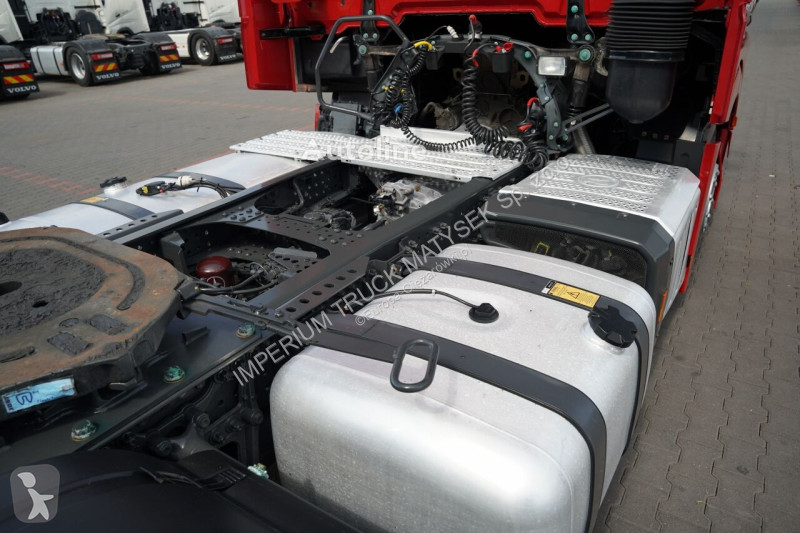 جرار Mercedes ACTROS 1845